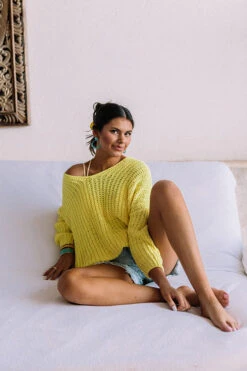 Eye Candy Tunic Sweater In Yellow 13 Eye Candy Tunic Sweater In Yellow -Hanger Fashion 1802063453000 2023021523124000 866989f2eye candy tunic sweater in yellow