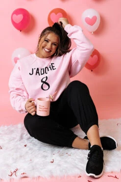 J'adore 8 Sweatshirt Curves -Hanger Fashion 1912167880000 2022010714423000 a52f9240jadore 8 sweatshirt curves