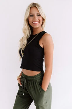 Starting Fresh Seamless Crop Top In Black -Hanger Fashion 2006122515000 2020072008175700 7098dffdstarting fresh crop top