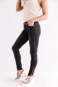 The Tawny Ankle Skinny 8 The Tawny Ankle Skinny -Hanger Fashion 2007086864000 2020072415395800 122e63f0the tawny ankle skinny