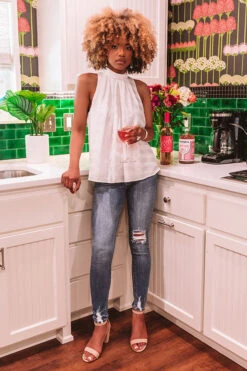 The Keira Midrise Distressed Skinny