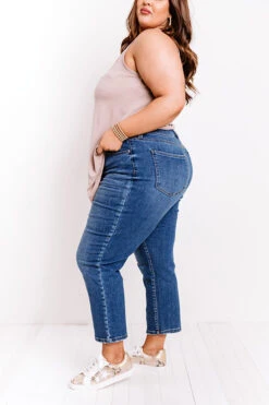 The Lettie High Waist Relaxed Skinny Curves -Hanger Fashion 2007135554000 2021011315185500 f1956140the lettie high waist relaxed skinny