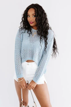 Rocky Mountain Views Knit Hoodie In Sky Blue