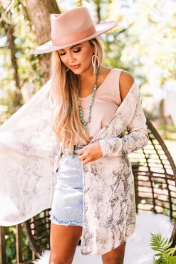 Year Around Love Affair Cardigan -Hanger Fashion 2007172267000 2020082412083700 0ab7da03year around love affair cardigan