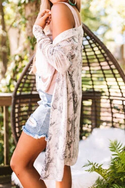 Year Around Love Affair Cardigan -Hanger Fashion 2007172267000 2020082412083700 3d5bdea9year around love affair cardigan