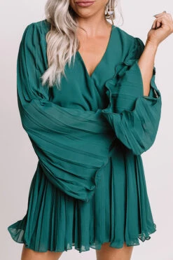 Celeb Sighting Romper In Hunter Green -Hanger Fashion 2008216355000 2020101415403900 31d8b12bceleb sighting romper in hunter green