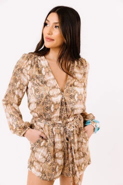 Celebrity Scene Romper -Hanger Fashion 2010143279000 2021030316441300 6e45596bcelebrity scene romper