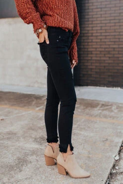 Malibu Distressed Midrise Skinny In Black -Hanger Fashion 2010159926000 2020102915395900 cee892b9newproduct