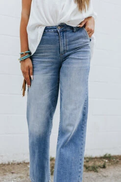The Wentworth High Waist Jean In Light Wash -Hanger Fashion 2105134264000 2021072614402200 b3d8dfbcthe wentworth high waist jean in light wash