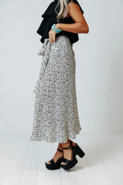 Tour Of Italy Wrap Skirt 8 Tour Of Italy Wrap Skirt -Hanger Fashion 2105207816000 2021062910252600 bbde7ba6tour of italy wrap skirt