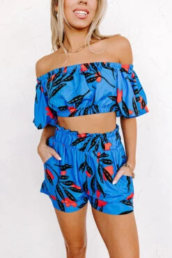 Heart Of Hawaii Crop Top In Ocean Blue -Hanger Fashion 2107074689000 2023050911234100 ea88e139heart of hawaii crop top in ocean blue