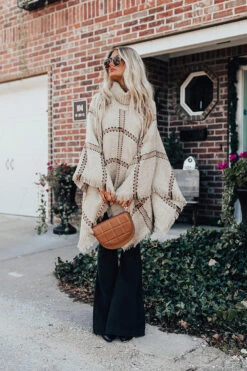 Western Skies Knit Poncho -Hanger Fashion 2108257243000 2021120212012800 2e7a2807western skies knit poncho