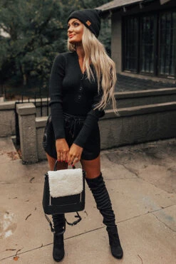 Hint Of Cozy Ribbed Sweater Top In Black -Hanger Fashion 2109143274000 2021102512145100 2963a52ahint of cozy ribbed sweater top in black