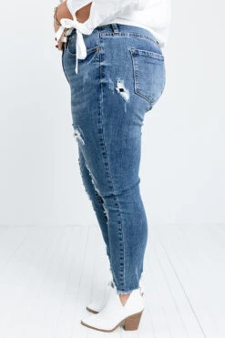 The Jenson High Waist Distressed Ankle Skinny Curves -Hanger Fashion 2109213287000 2021102811252200 6ae3bff8the jenson high waist distressed ankle skinny curves