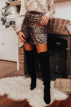 The Rhys Leopard Skirt 9 The Rhys Leopard Skirt -Hanger Fashion 2109229300000 2021102913510100 c5c6009athe rhys leopard skirt