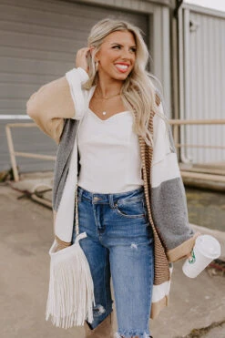 Remember To Smile Cardigan -Hanger Fashion 2110053468000 2022081608574600 f863580dremember to smile cardigan