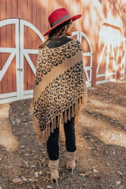 Bonfire Belle Leopard Poncho 13 Bonfire Belle Leopard Poncho -Hanger Fashion 2110122053000 2022110713015500 5b131f7fbonfire belle leopard poncho