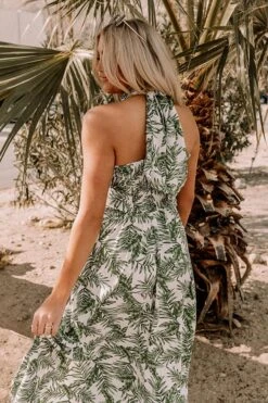 Hello From Barbados Front Tie Crop Top -Hanger Fashion 2201058561000 2022021710415600 85ea8f92hello from barbados front tie crop top