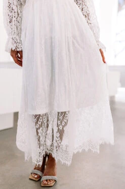 The Misi Lace Midi Skirt -Hanger Fashion 2202072867000 2022022410531900 42788eaethe misi lace midi skirt