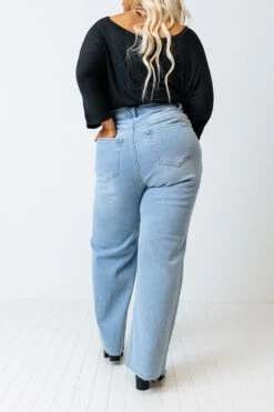 The Teela High Waist Wide Leg Jean Curves -Hanger Fashion 2204194825000 2022042813331800 8b42fc65the teela high waist wide leg jean curves