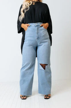 The Teela High Waist Wide Leg Jean Curves