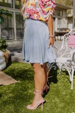 The Charleston Chambray Skort Curves -Hanger Fashion 2204202454000 2022042813492800 aecd8ed0the charleston chambray skort curves