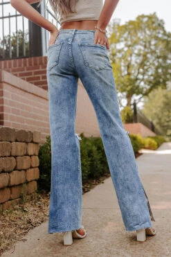 The Utah High Waist Straight Leg Jean -Hanger Fashion 2204258376000 2022062812013000 13be2703the utah high waist straight leg jean