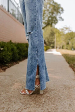 The Utah High Waist Straight Leg Jean -Hanger Fashion 2204258376000 2022062812013300 4458e7a6the utah high waist straight leg jean