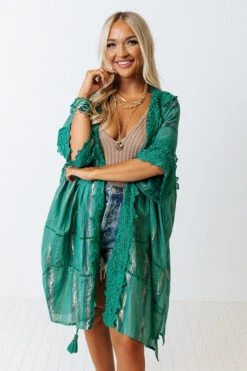 Island Vacay Overlay -Hanger Fashion 2205134798000 2022052412235900 f7fe8158island vacay overlay