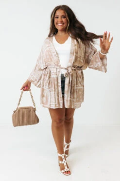 Dawn Of Time Paisley Overlay In Iced Latte Curves