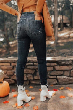 The Riddleigh Midrise Skinny -Hanger Fashion 2208231638000 2022091507281700 07ac8b7fthe riddleigh midrise skinny