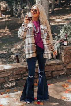 The Steele High Waist Flare In Dark Wash 8 The Steele High Waist Flare In Dark Wash -Hanger Fashion 2208242080000 2022090708500700 3caef40athe steele high waist flare in dark wash