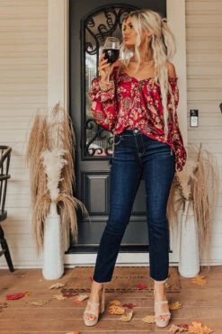 The Gallop Midrise Relaxed Jean