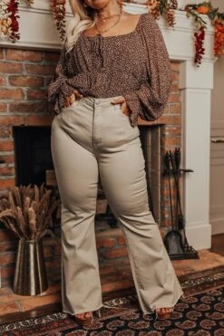 The West High Waist Flare Curves -Hanger Fashion 2208317419000 2022092208112800 4a08955fthe west high waist flare curves