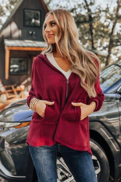 Draw You In Sweater -Hanger Fashion 2209136327000 2022100610231100 c086aa1bdraw you in sweater