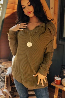 Warm On Up Knit Sweater -Hanger Fashion 2209199961000 2022101219533200 e0378734warm on up knit sweater