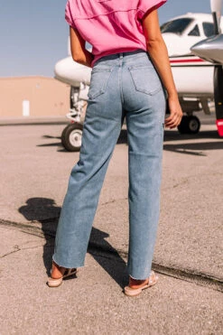 The Mckenna High Waist Straight Leg Jean -Hanger Fashion 2302099438000 2023022111230000 89ed1ab7the mckenna high waist straight leg jean