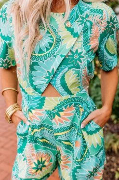 Coastal Comforts Romper In Kelly Green -Hanger Fashion 2304112027001 2023042111100500 308e487ccoastal comforts romper in kelly green