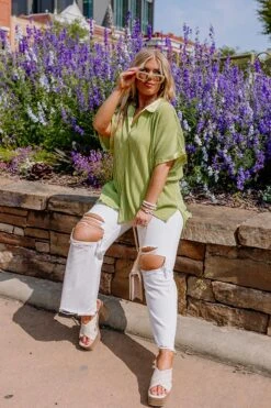 The Averie High Waist Distressed Straight Leg Jean In Ivory Curves 7 The Averie High Waist Distressed Straight Leg Jean In Ivory Curves -Hanger Fashion 2305266708000 2023060608520700 8a5b768cthe averie high waist distressed straight leg jean in ivory curves